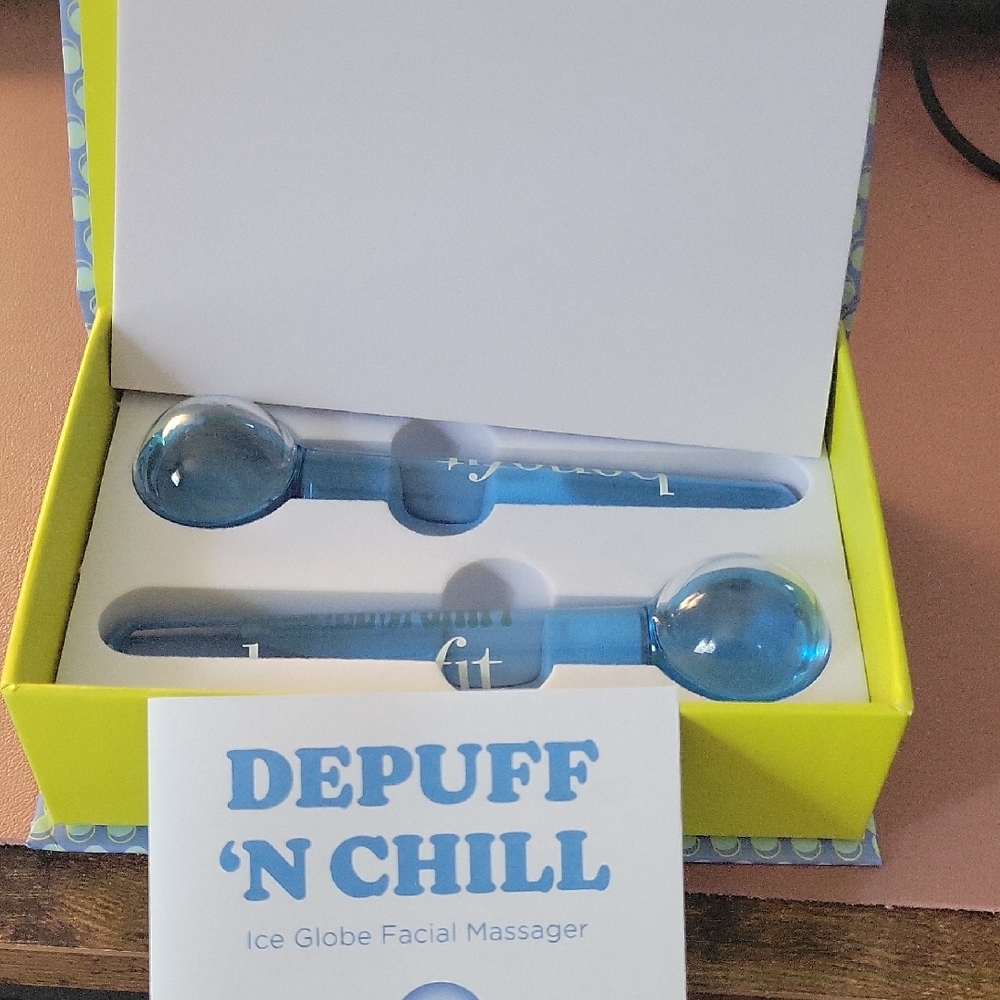 Benefit Depuff 'N Chill Ice Globe Facial Massager - Blue